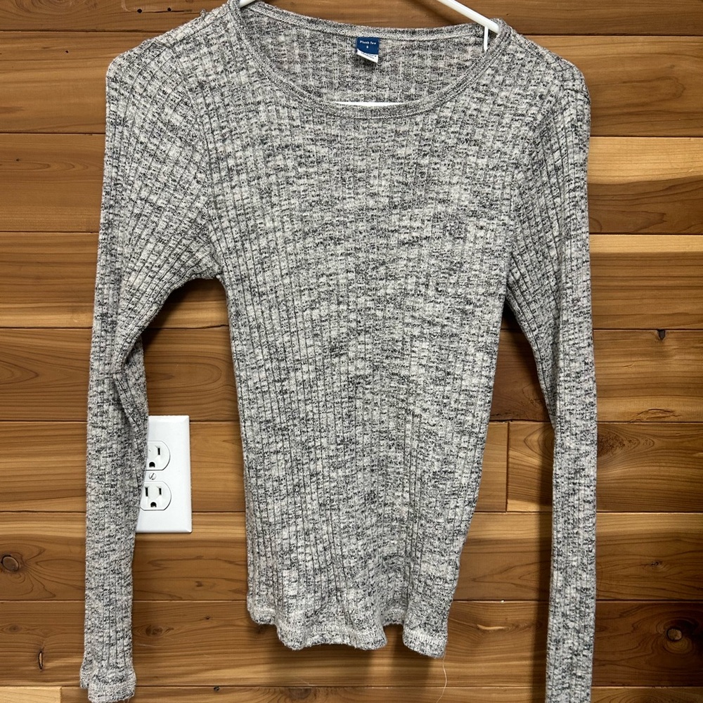 Old Navy Heathered Gray Long Sleeve Top